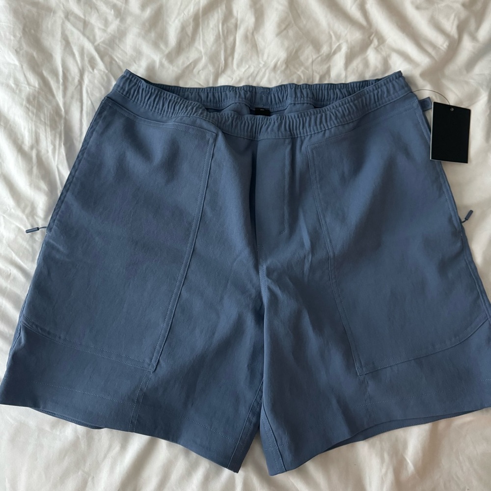 lululemon Mens Relaxed Fit Pull On Short | Size M | NWT